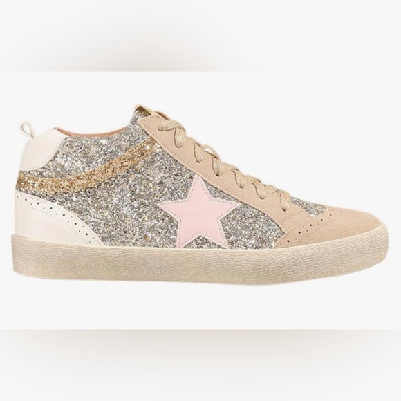 Mi.iM light gold  sneakers with pink heart - Picture 1 of 12